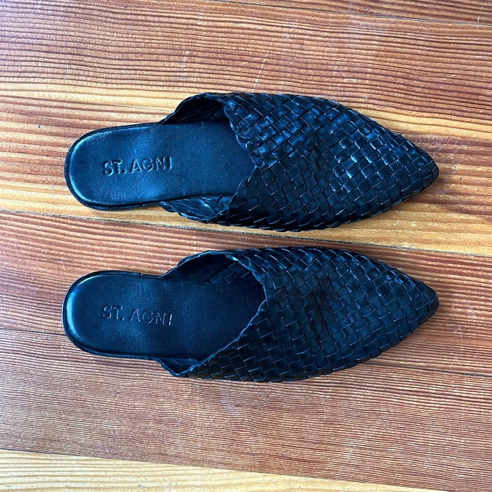 St. Agni Caio Black Leather Woven Mules Size 36, US Size 6